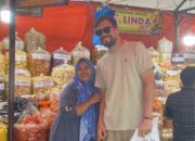 Wisman Di Pasar Atas: Cerita Lokal dengan Perspektif Global