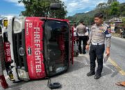 Mobil Damkar Solok Terguling Lagi, Empat Petugas Terluka Saat Respon Kebakaran