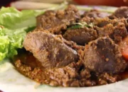 Jelajahi 6 Varian Rendang Asli Minang yang Menggugah Selera