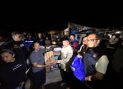 Wawako Padang Salurkan Bantuan, Tinjau Korban Kebakaran Lubeg