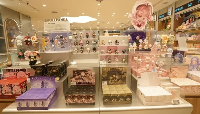 POP MART Buka Toko di Bandung, Ekspansi Budaya Mainan Desainer!