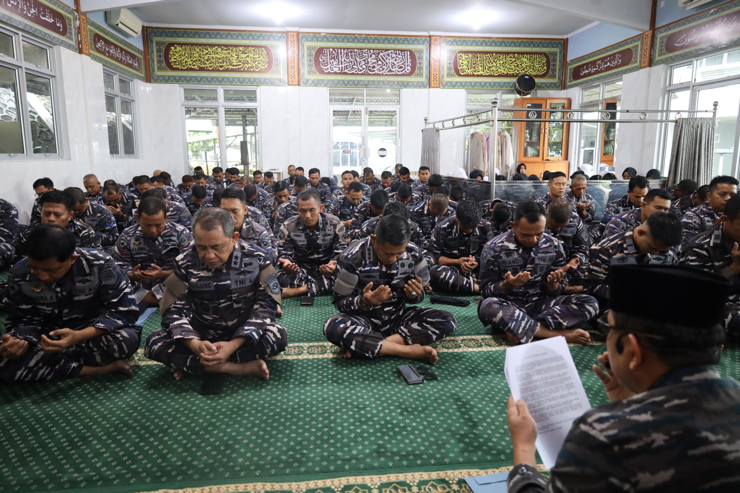 mohon-perlindungan-allah,-kodaeral-ii-padang-gelar-doa-bersama 