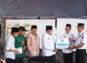 Pemko Padang Bantu Pedagang Pasar Payakumbuh Terdampak Kebakaran