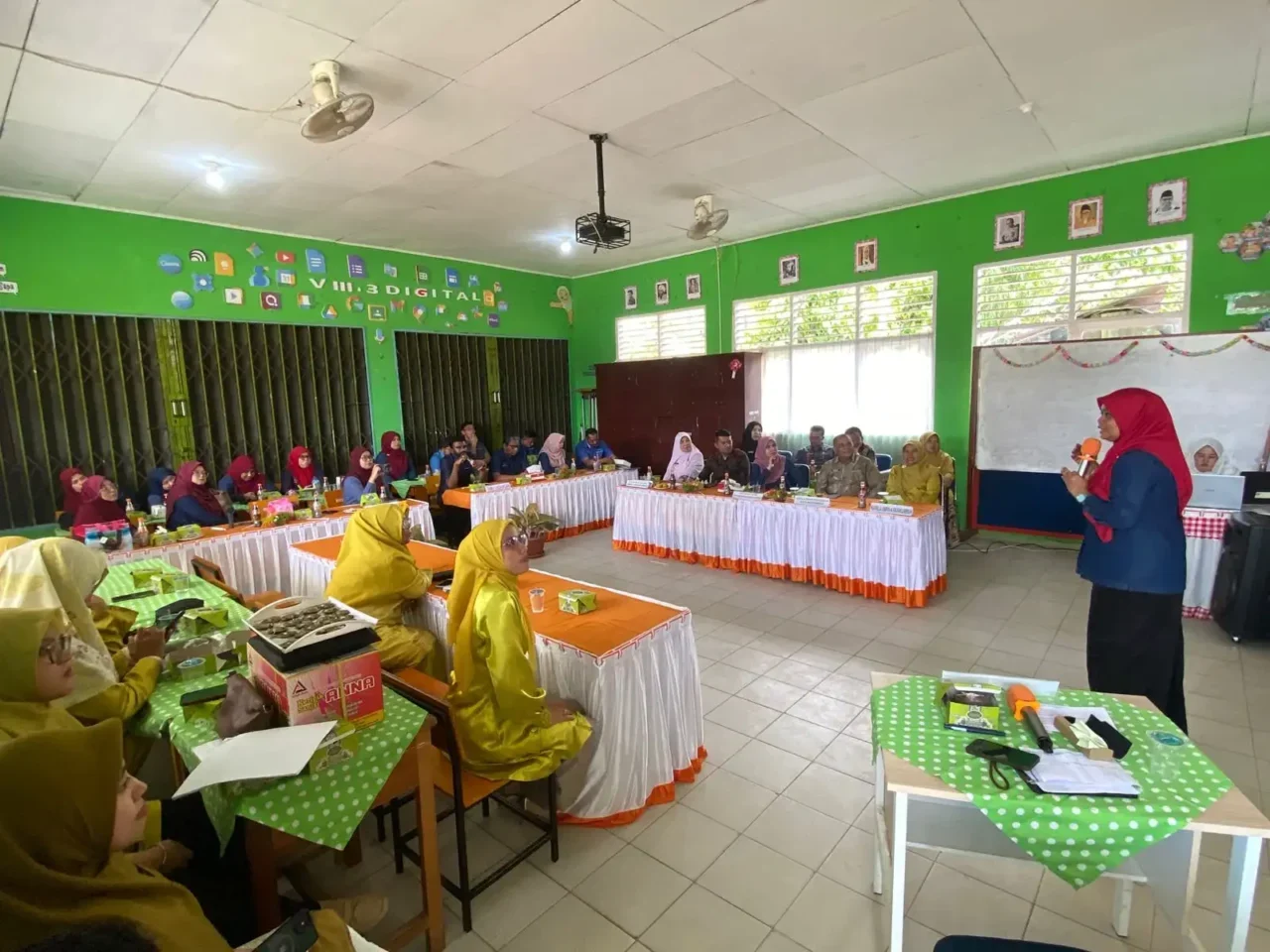rombongan-pendidikan-negeri-sembilan-malaysia-kunjungi-sekolah-digital-smpn-4-payakumbuh
