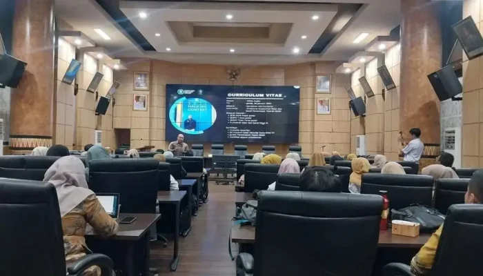 Diskominfo Padang Latih Guru TIK Jadi Agen Literasi Digital