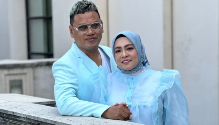 Foto Pernikahan Raib Dijarah, Uya Kuya Memohon Pengembalian