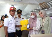KAI Sumbar Rayakan Hari Pelanggan Nasional, Bagikan Souvenir, Serap Aspirasi Penumpang