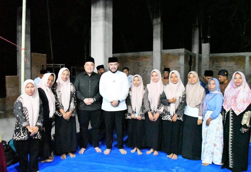 fadly-amran-hadiri-maulid-nabi-di-masjid-nurus-sholihin-padang