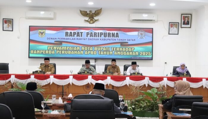 DPRD Tanah Datar Bahas Perubahan APBD 2025, Targetkan Pendapatan Rp1,298 Triliun