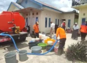 BPBD Agam Salurkan Air, Selamatkan Warga dari Kekeringan di Delapan Nagari