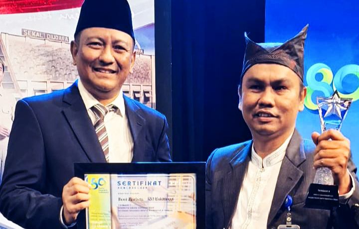 jhoni-marbeta-jadi-reporter-rri-terbaik-se-indonesia-2025