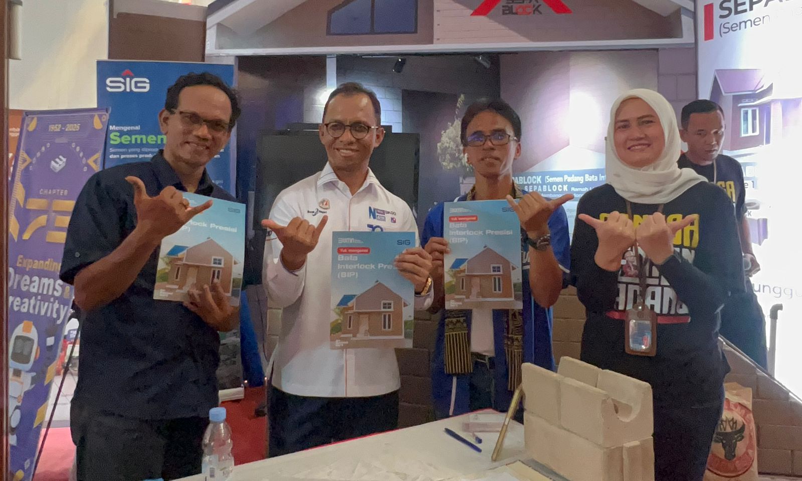 sepablock-dari-pt-semen-padang-dukung-pembangunan-berkelanjutan-di-sumbar