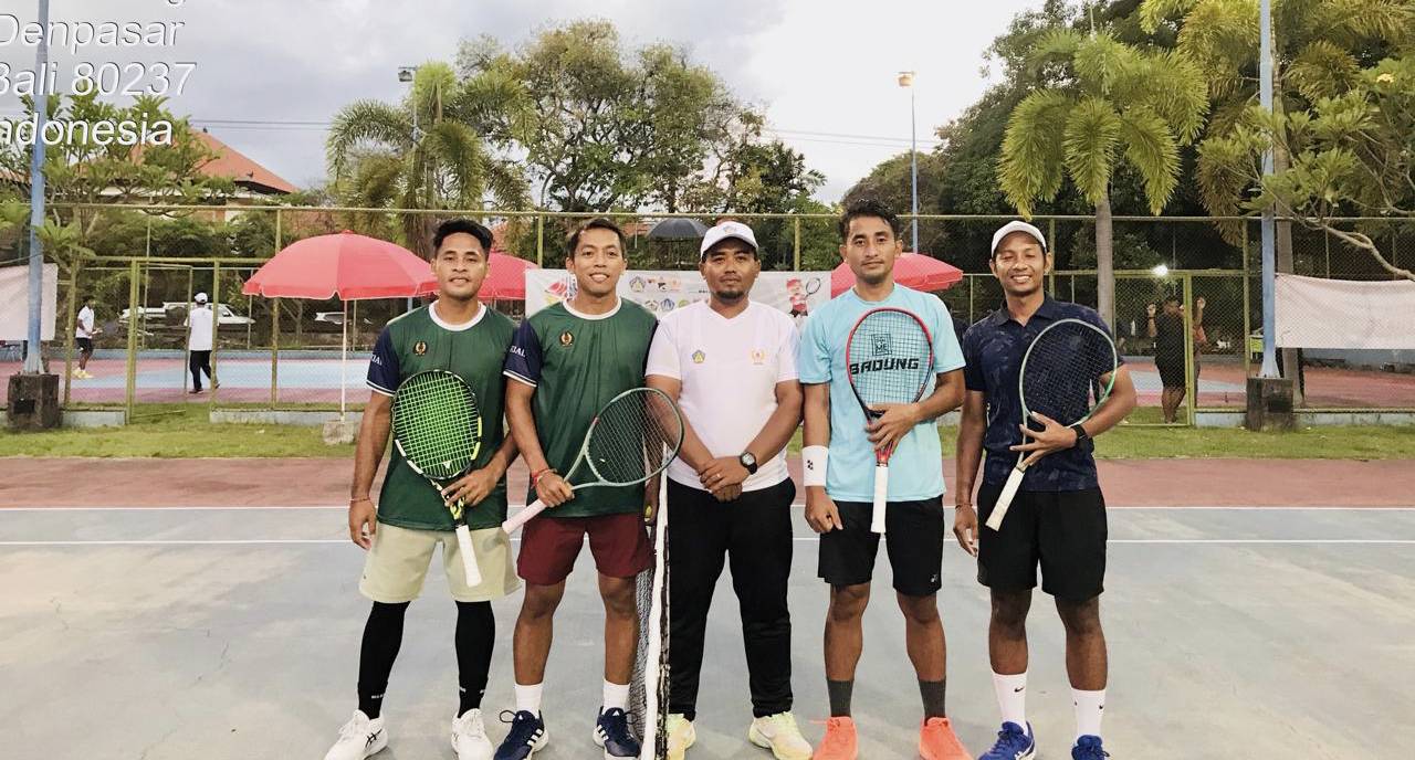 porprov-2025,-pasangan-tim-tenis-badung-made-bagas-krisnamurti-dan-kadek-ari-sanjaya-dwi-putra -lolos-ke-final 