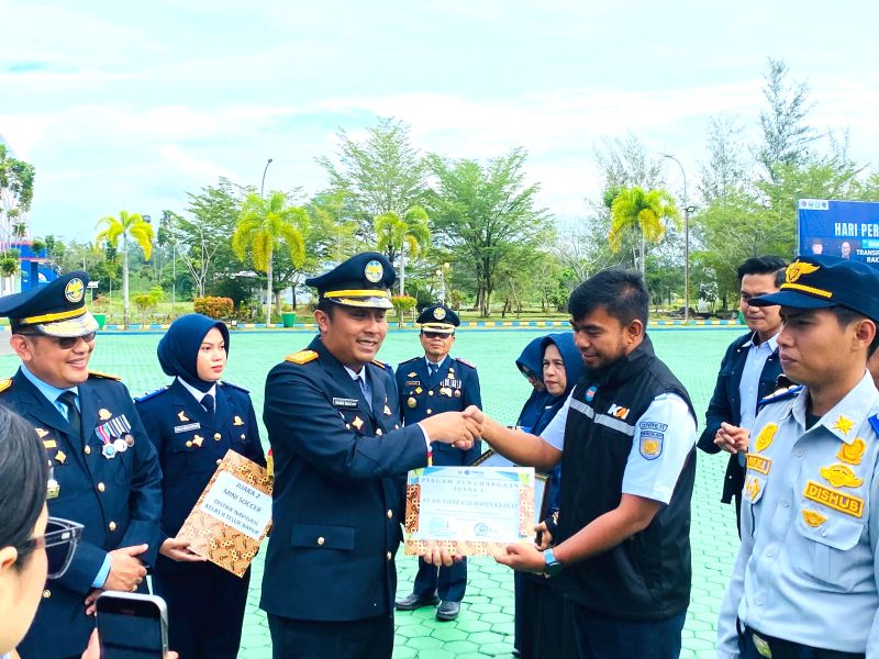 harhubnas-2025,-kai-divre-ii-sumbar-dominasi-lomba-olahraga