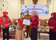 LKKS Kota Payakumbuh dan Indo Jalito Peduli Salurkan Bantuan Sosial Bagi Masyarakat Payakumbuh