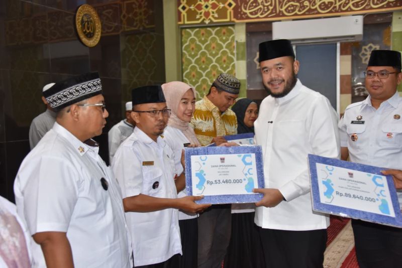 pemko-padang-salurkan-rp530-juta-dana-operasional-rt/rw-dan-insentif-guru-tpq-di-padang-timur