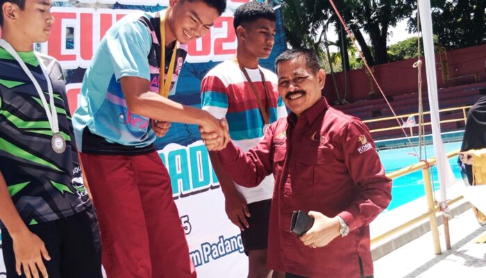 Build FC Padang Rebut Juara Umum Kejuaraan Renang Sumatera Cup 2025