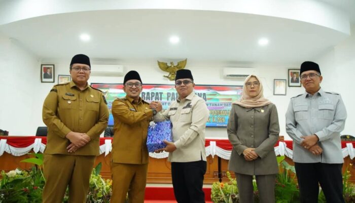 Bupati Tanah Datar Sampaikan Ranperda APBD 2026 Sebesar Rp1,01 Triliun