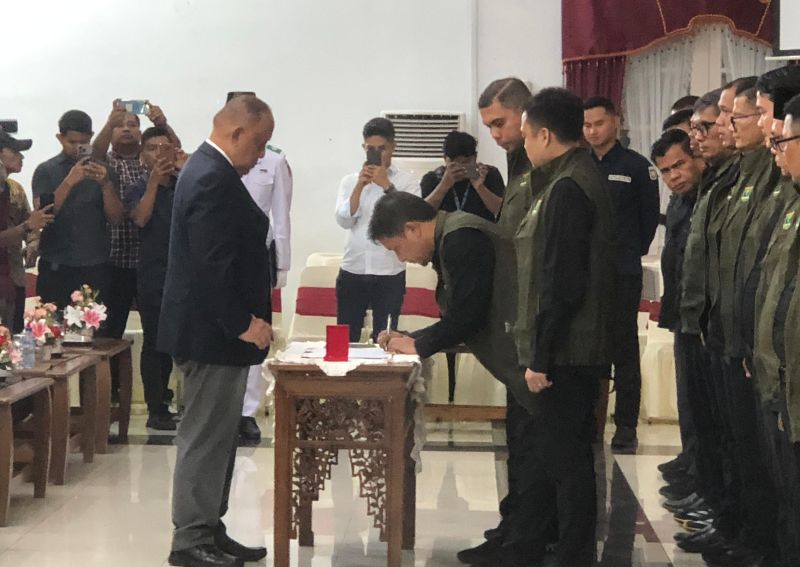 hamdanus-resmi-pimpin-koni-sumbar,-mahyeldi-tekankan-sinergi-dan-soliditas