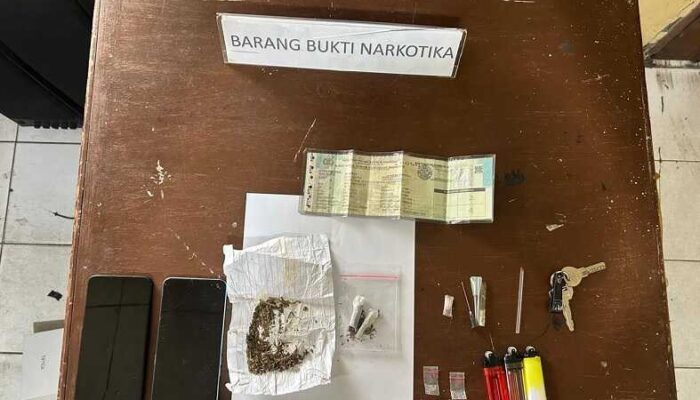 Miliki Narkoba, Ayah dan Anak di Padang Panjang Ditangkap