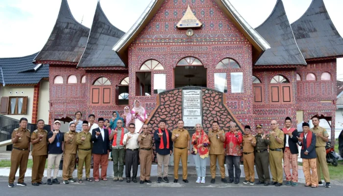 Koto Gadang Melaju: Raih 30 Besar Wonderful Indonesia Award 2025!