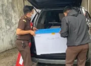 Geledah Kantor PT BIP, Kejari Padang Amankan Sejumlah Alat Bukti