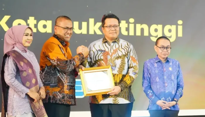 Tanah Datar Raih Penghargaan, Buktikan Komitmen Aktif Wujudkan Keterbukaan Informasi Publik