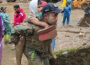 Prajurit TNI Gugur Saat Evakuasi Korban Banjir Longsor di Padang Panjang