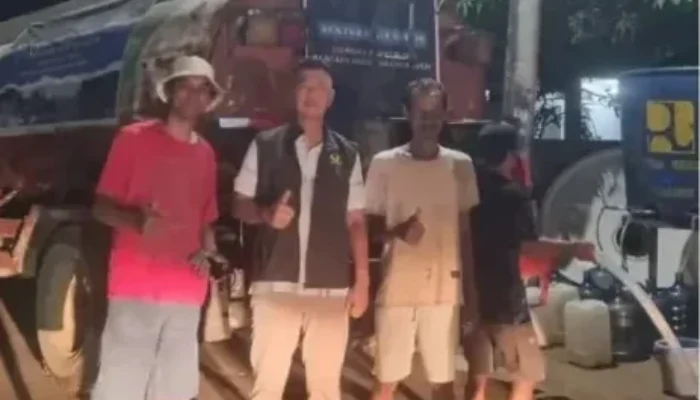 Hiswana Migas Bantu Korban Banjir Bandang Padang, Salurkan Uang Tunai dan LPG