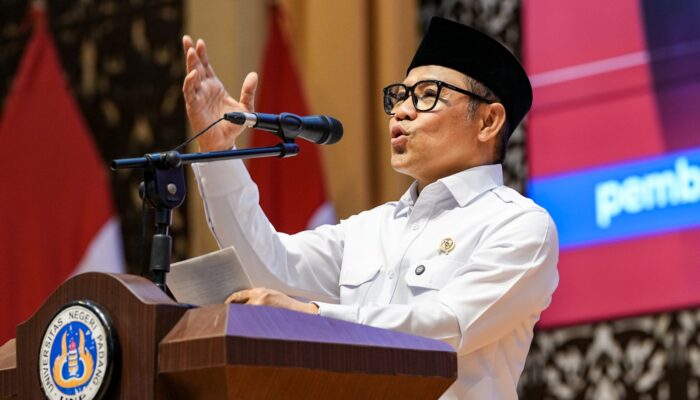 Cak Imin Lepas Ribuan Mahasiswa UNP KKN, Bangkitkan Semangat Pulihkan Bencana