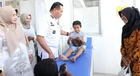 pemko-pariaman-gelar-sunatan-massal-gratis,-bantu-100-anak-dari-keluarga-kurang-mampu