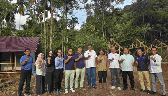 Kadin Alokasikan Rp1 Miliar Bangun Huntap Korban Banjir Padang