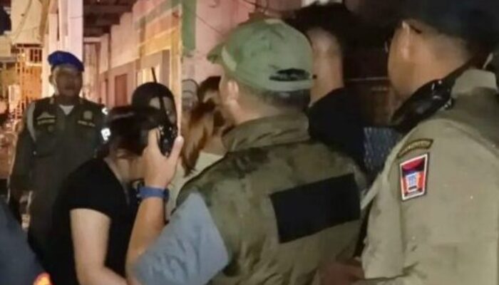 Satpol PP Padang Amankan Muda-Mudi Batang Arau Saat Malam Tahun Baru