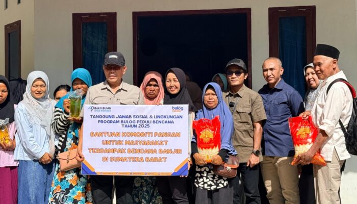 Bulog Salurkan Bantuan Pangan, Pastikan Stok Aman di Sumbar