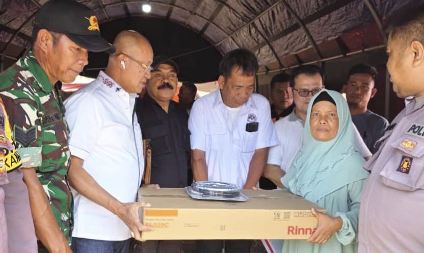 ketua-dpw-pkps-sumbar-budi-syukur:-aptrindo-salurkan-117-kompor-gas-bagi-warga-terdampak-di-bayu