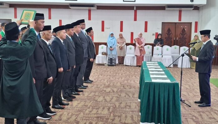 Unand Lantik Pejabat, Pacu Transformasi, Kejar Target Universitas Kelas Dunia