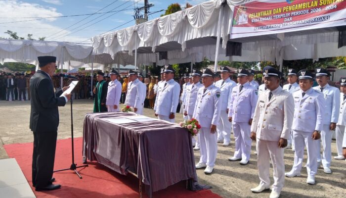 Bupati Pessel Lantik 56 Wali Nagari, Dua Tertunda Sengketa Pilwana