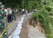 Gubernur Tinjau Jalan Putus di Pasaman Barat, Minta Jalur Dialihkan