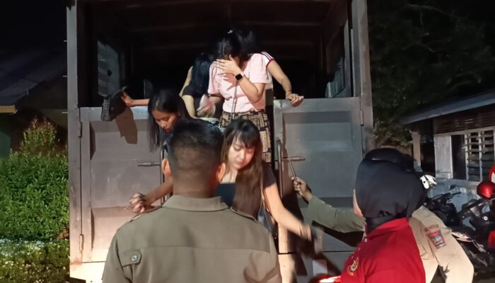 Langgar Jam Operasional, Satpol PP Padang Tertibkan Tempat Hiburan Malam, Amankan Pelanggar