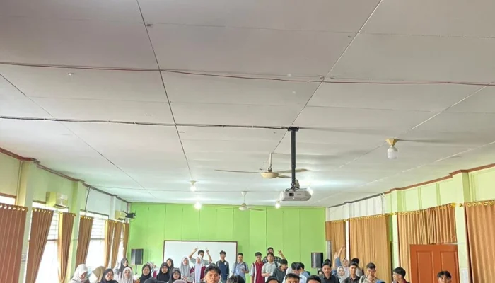 PLN Edukasi Keselamatan Listrik, Perkenalkan PLN Mobile ke Civitas Politeknik Aisyiah