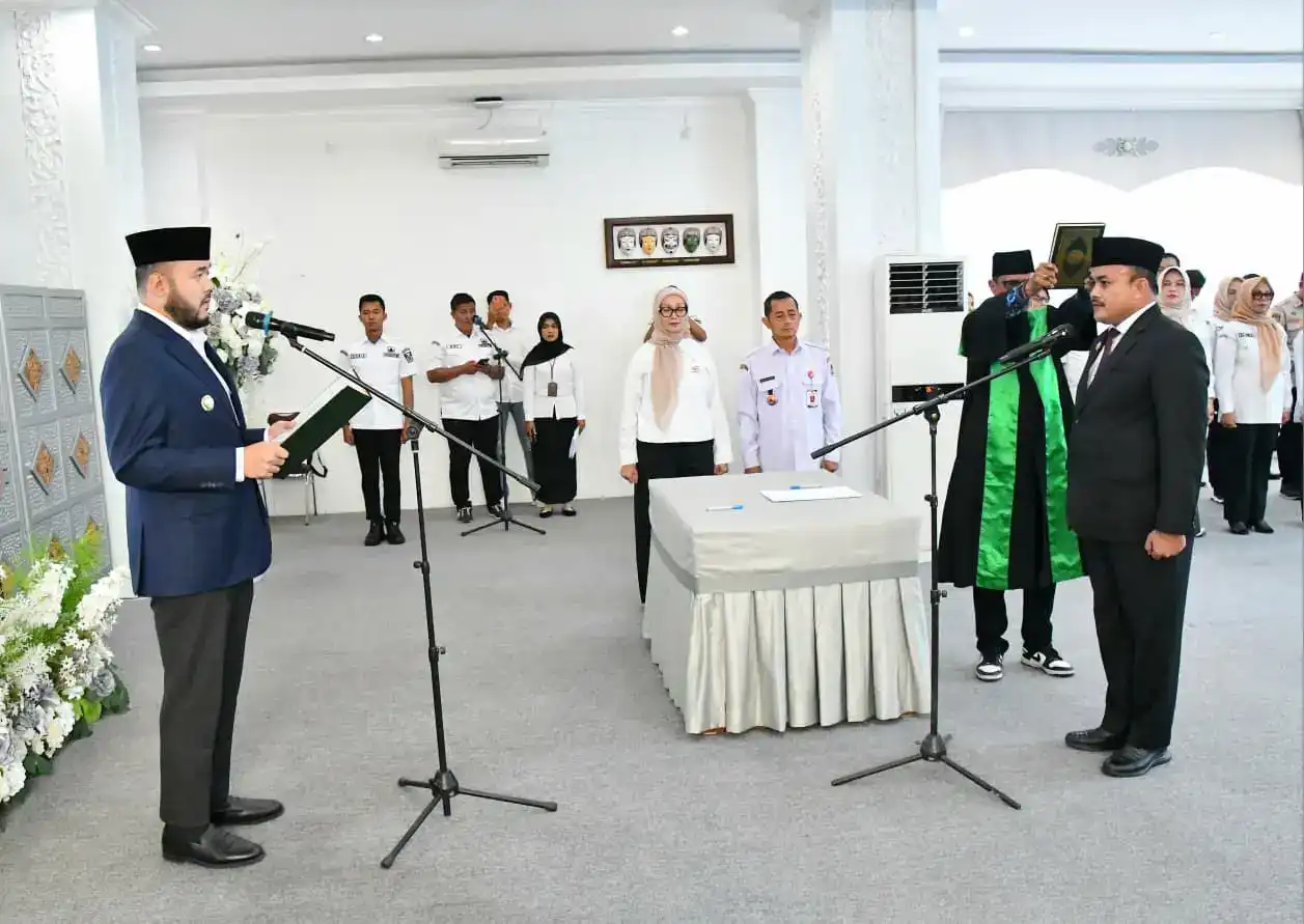 wali-kota-lantik-raju-minropa-jadi-sekdako-padang,-gantikan-andre-algamar-?