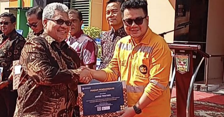 kolaborasi-pusat-–-daerah-diapresiasi-ketua-dprd-sumbar,-4.876-umkm-menggeliat-lewat-klinik-minang-bangkit