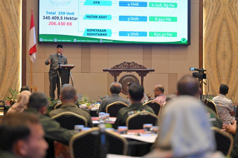 pemprov-sumbar-perkuat-perhutanan-sosial-melalui-bimtek-rencana-usaha-perhutanan-sosial