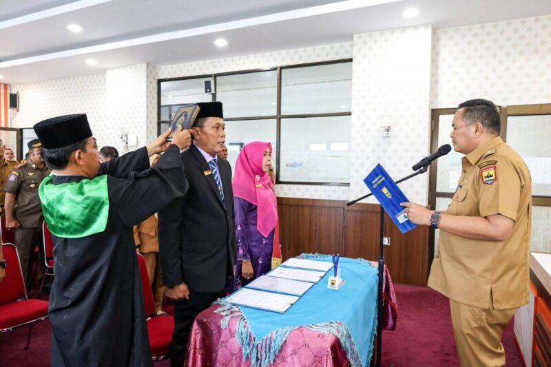 walikota-pariaman-mutasi-dua-pejabat-eselon-ii,-tingkatkan-kinerja