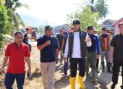 Kolaborasi Erat Atasi Banjir Padang: Pemko, Relawan, dan Masyarakat Bahu-Membahu