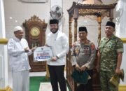 Safari Ramadan: Wali Kota Padang Serahkan Bantuan, Percepat Pembangunan Hunian Tetap