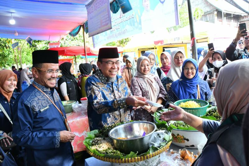 bbpom-dan-pemko-padang-intensifkan-pengawasan-pangan-ramadan