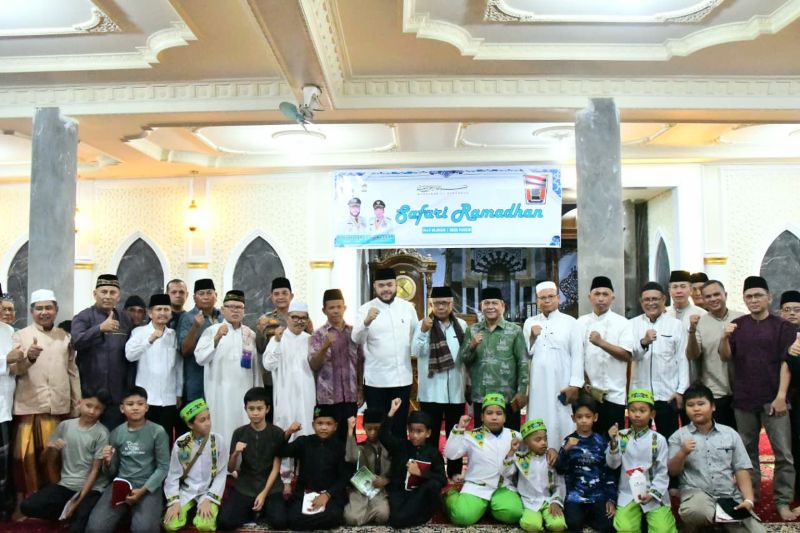75-persen-siswa-padang-ikuti-subuh-mubarakah,-pemko-klaim-program-smart-surau-sukses
