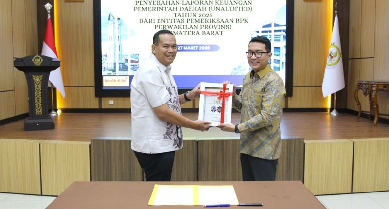 wali-kota-pariaman-serahkan-lkpd,-bpk-lakukan-pemeriksaan