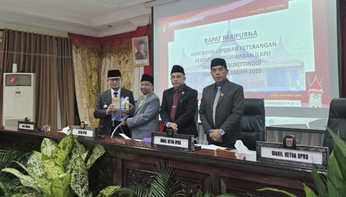 DPRD Bukittinggi Bahas LKPJ 2025, Soroti Realisasi Anggaran dan Rekomendasi Pemerintah
